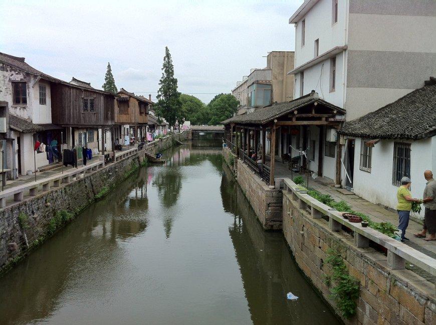 逃离废弃的城堡